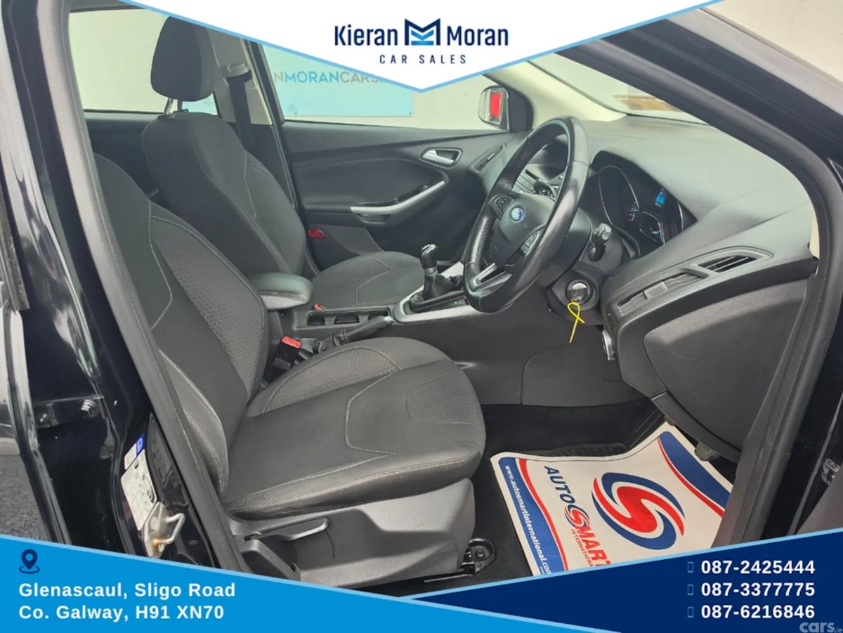 Ford Focus Hatchback, Petrol, 2015, Black