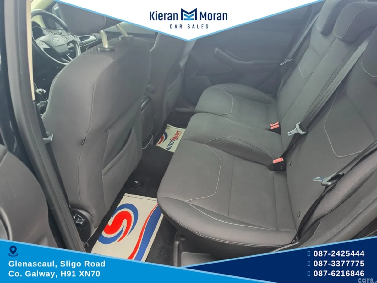Ford Focus Hatchback, Petrol, 2015, Black