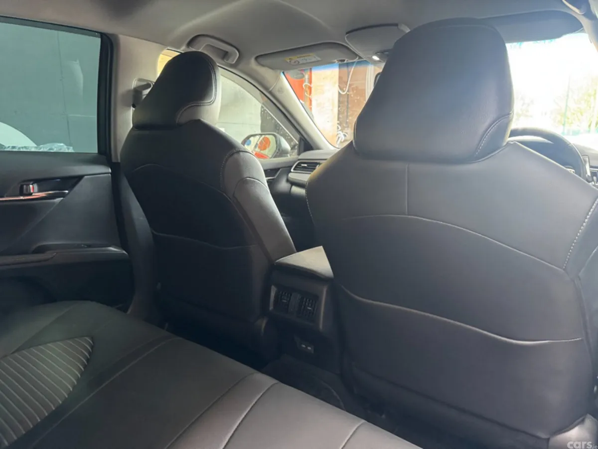 Toyota Camry Saloon, Petrol, 2023, Red