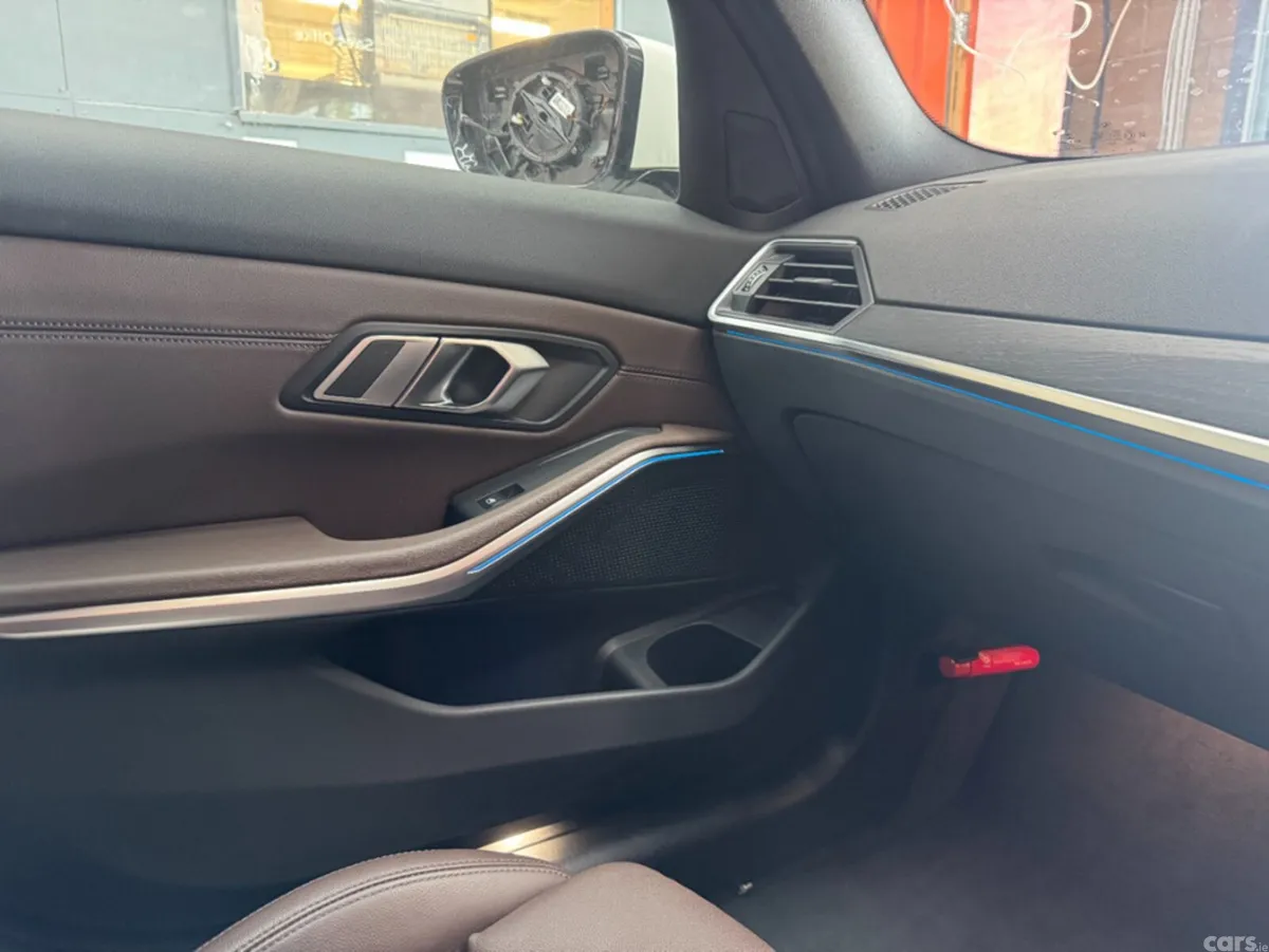 BMW 3-Series Saloon, Petrol Plug-in Hybrid, 2022, White