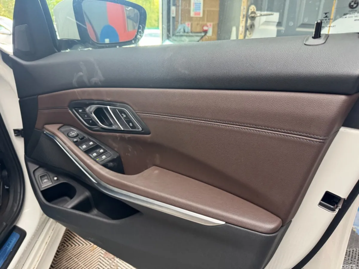 BMW 3-Series Saloon, Petrol Plug-in Hybrid, 2022, White