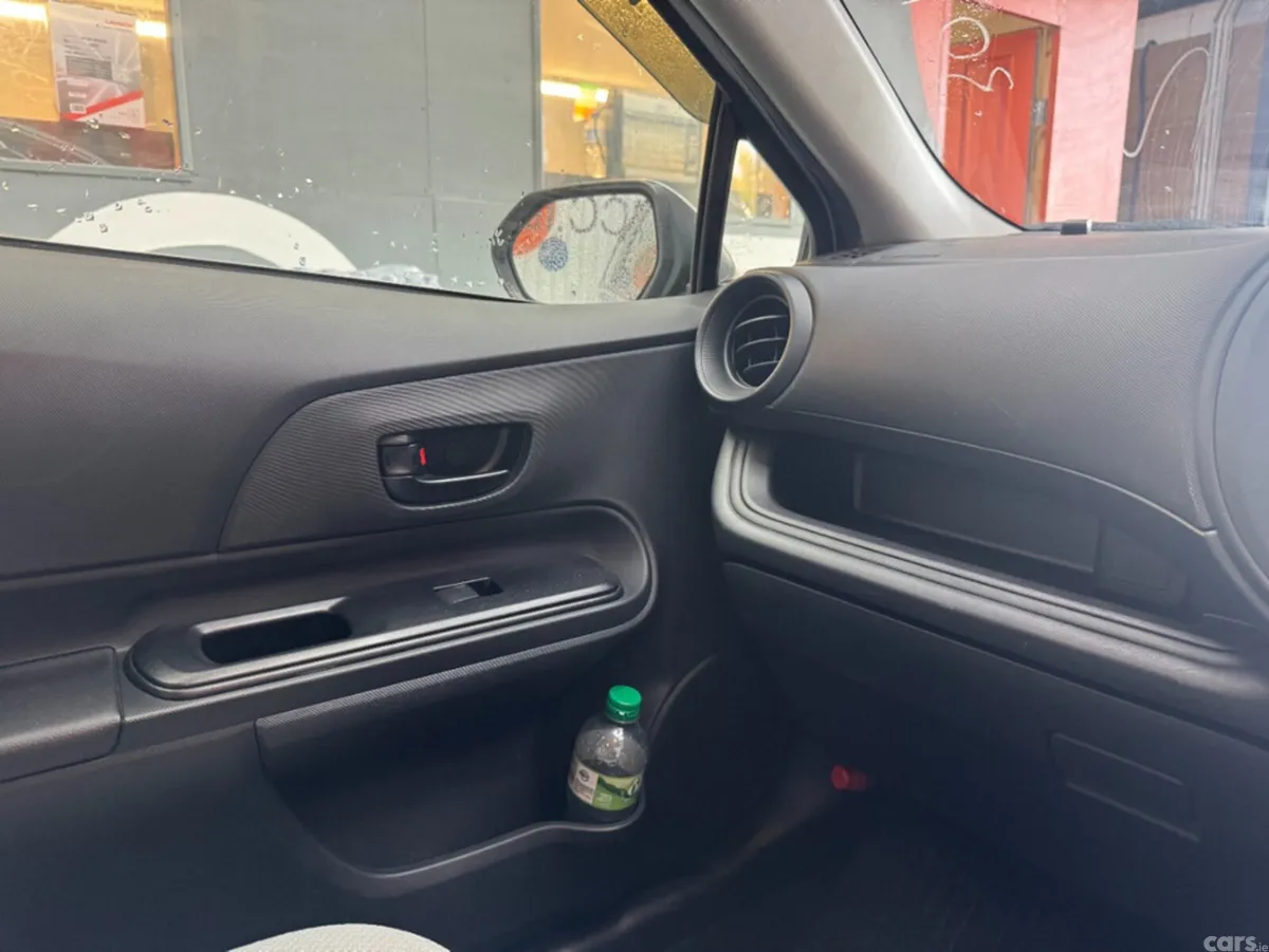 Toyota Aqua Hatchback, Petrol Hybrid, 2021, Silver