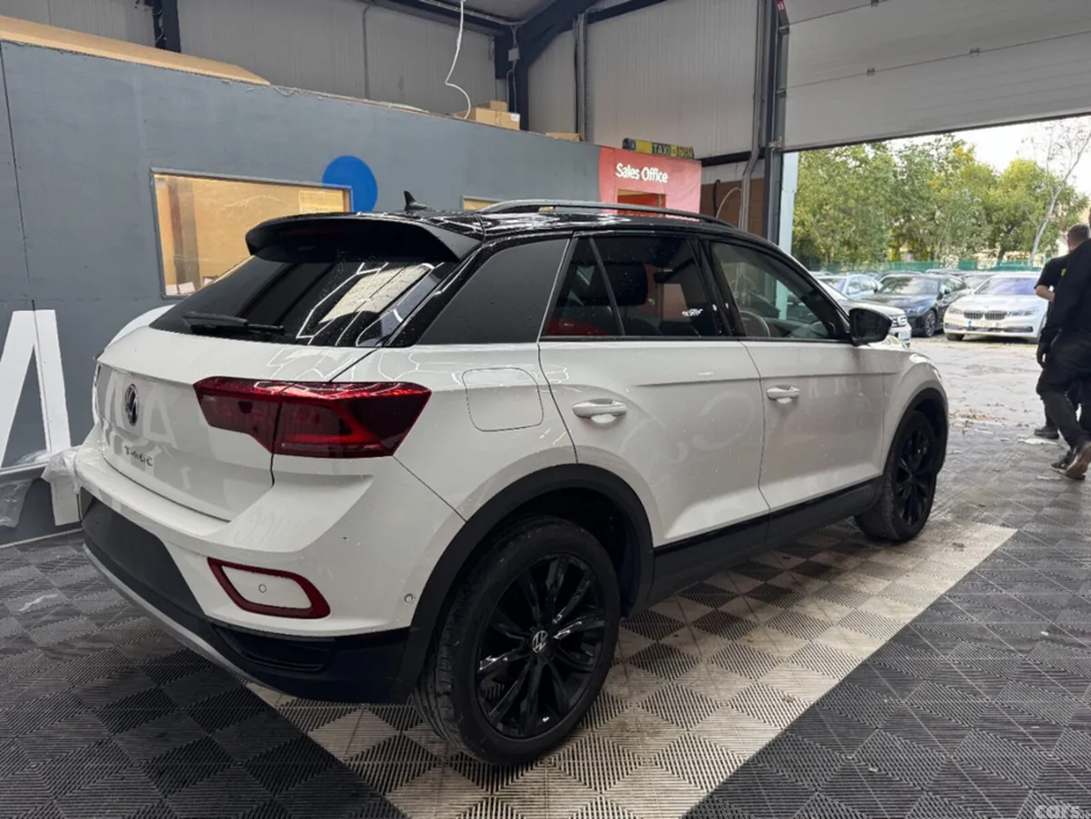 Volkswagen T-Roc SUV, Diesel, 2024, White