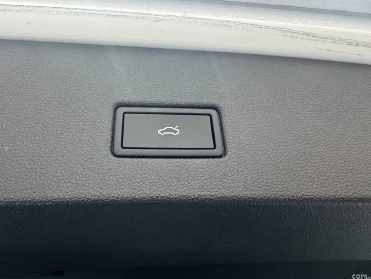 Volkswagen T-Roc SUV, Diesel, 2024, White