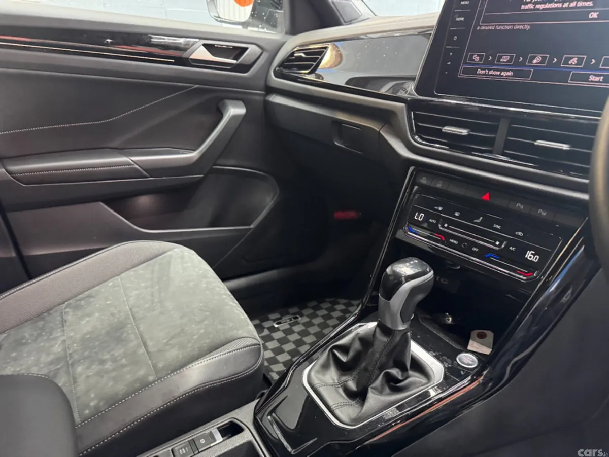 Volkswagen T-Roc SUV, Diesel, 2024, White