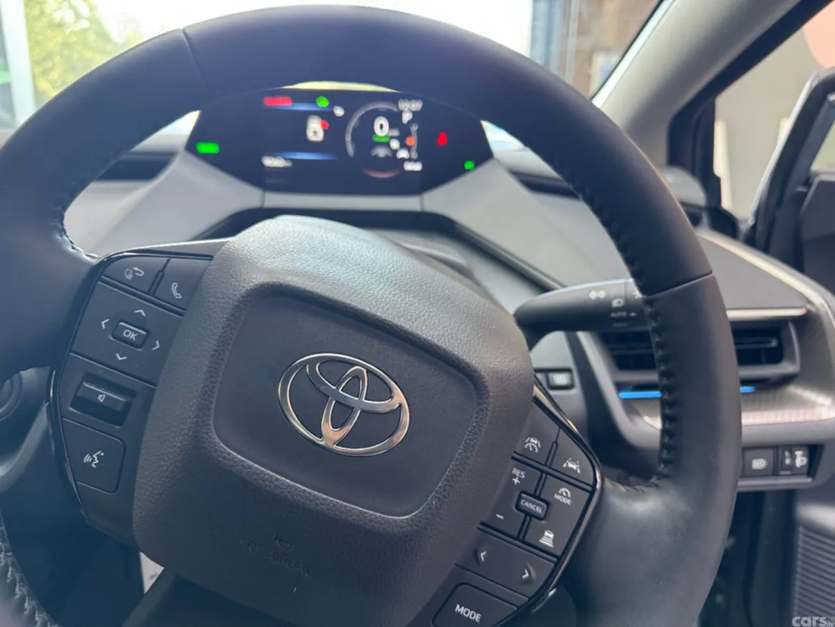 Toyota Prius Saloon, Petrol, 2024, Grey