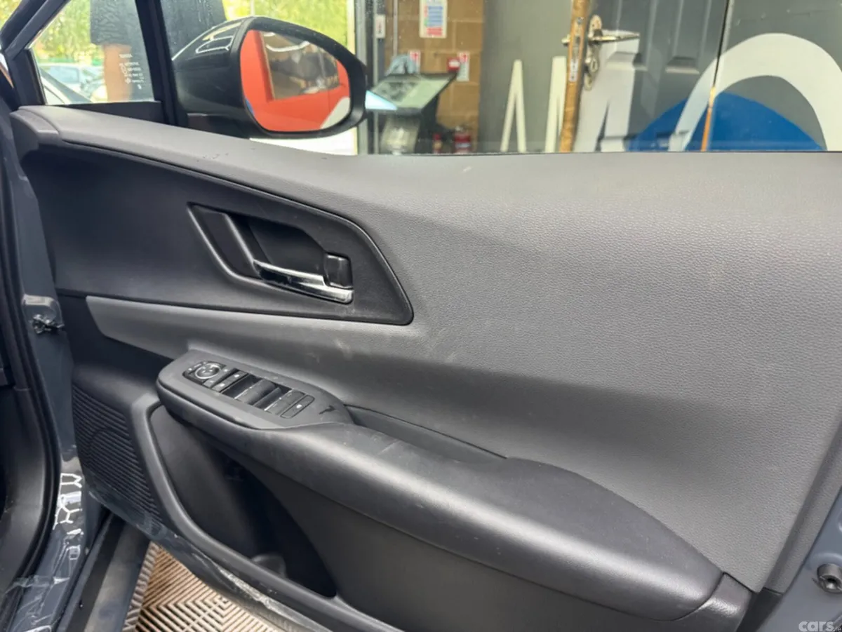 Toyota Prius Saloon, Petrol, 2024, Grey