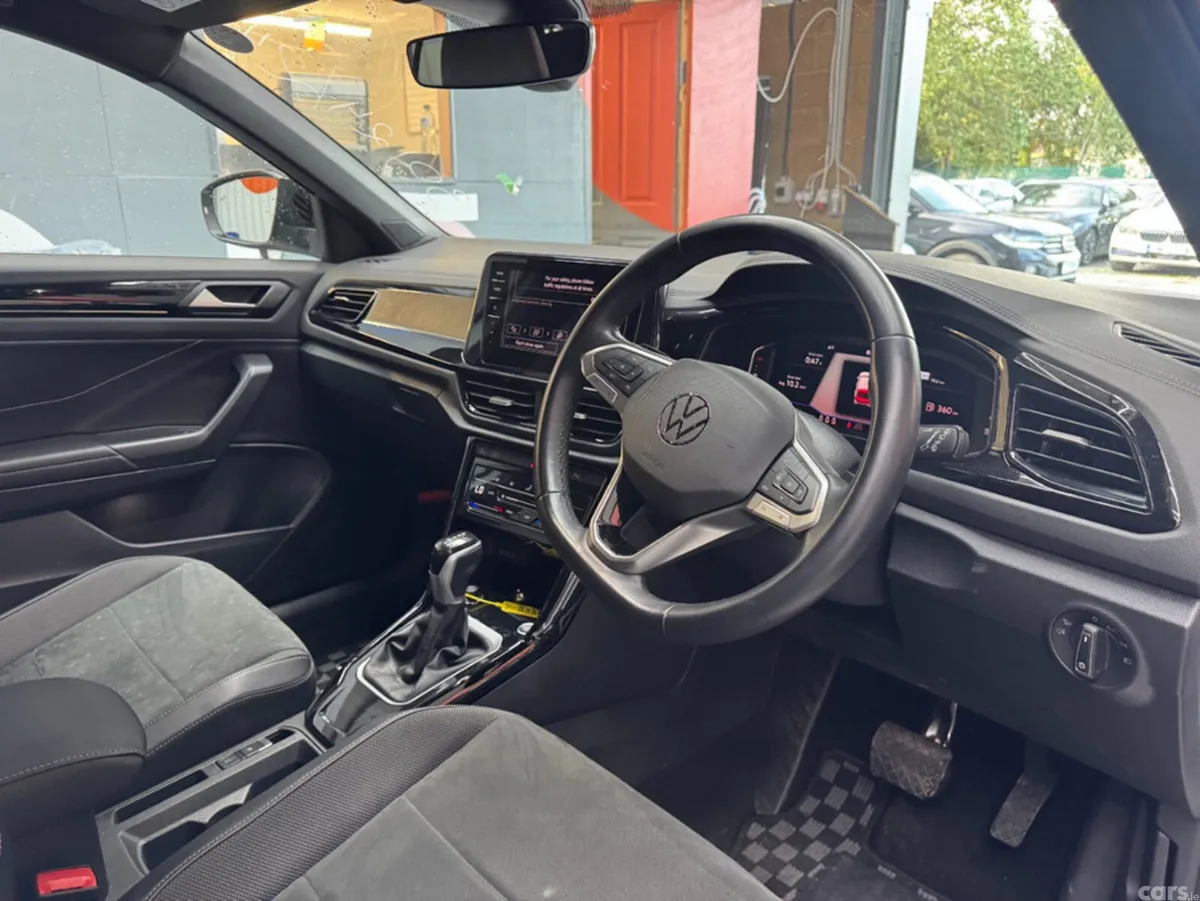 Volkswagen T-Roc SUV, Diesel, 2024, White