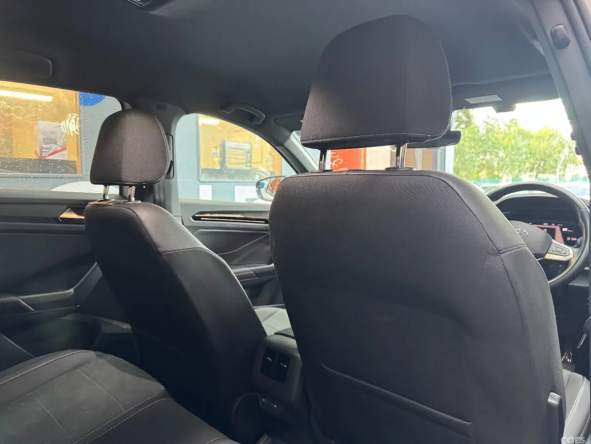 Volkswagen T-Roc SUV, Diesel, 2024, White