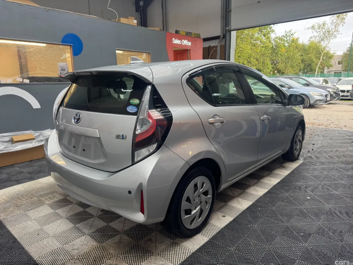 Toyota Aqua Hatchback, Petrol, 2019, Silver