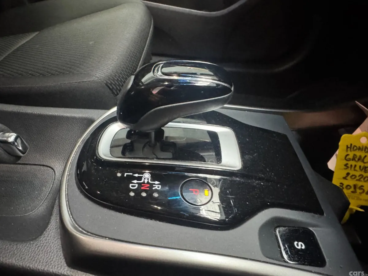 Honda Grace Saloon, Petrol Hybrid, 2020, Silver