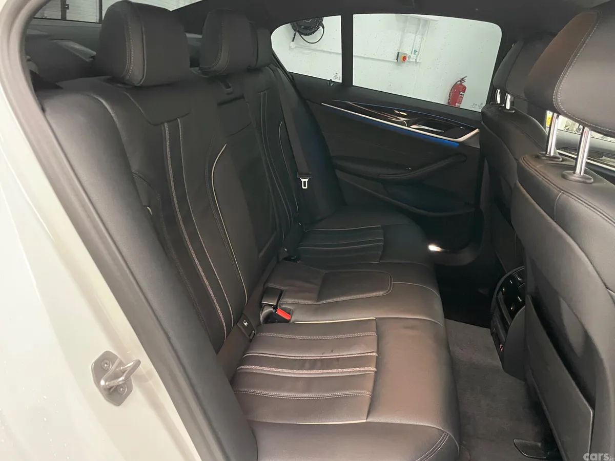 BMW 5-Series Saloon, Petrol Plug-in Hybrid, 2021, White