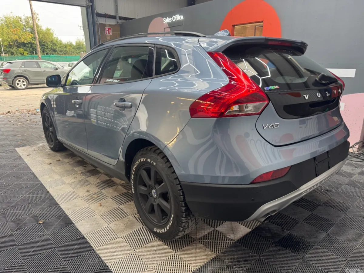 Volvo V40 Estate, Diesel, 2016, Blue