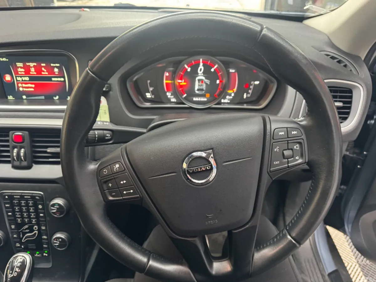 Volvo V40 Estate, Diesel, 2016, Blue
