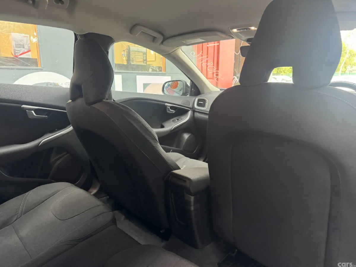 Volvo V40 Estate, Diesel, 2016, Blue