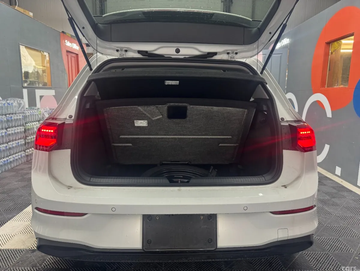 Volkswagen Golf Hatchback, Diesel, 2024, White