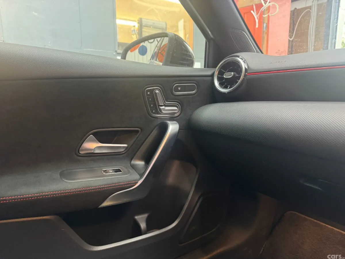Mercedes-Benz A-Class Hatchback, Diesel, 2019, Silver