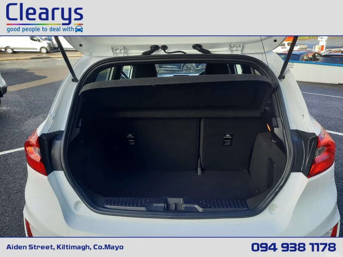 Ford Fiesta Hatchback, Petrol, 2021, White