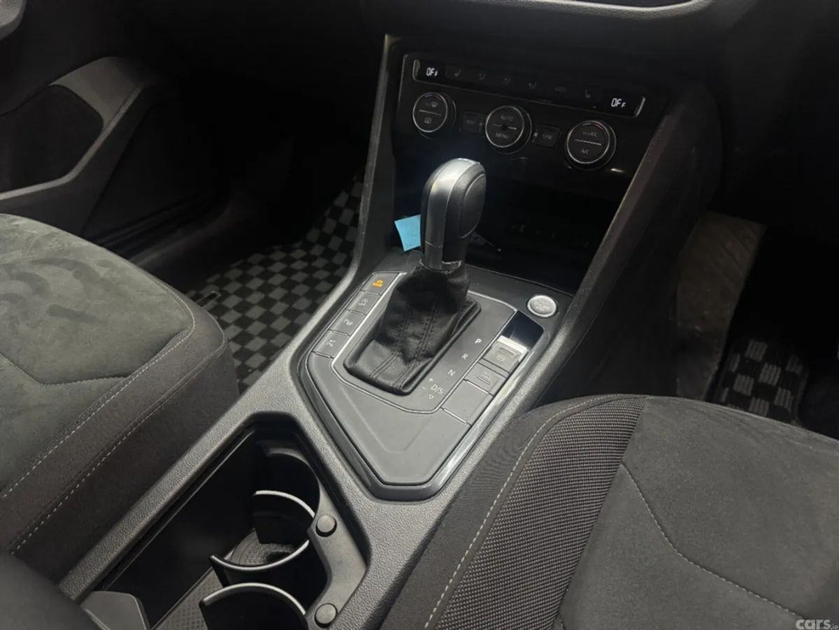 Volkswagen Tiguan SUV, Petrol, 2017, White