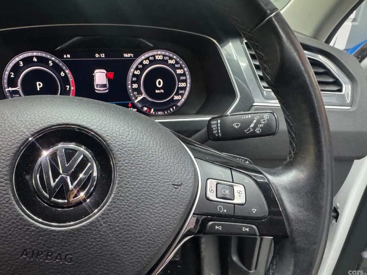 Volkswagen Tiguan SUV, Petrol, 2017, White