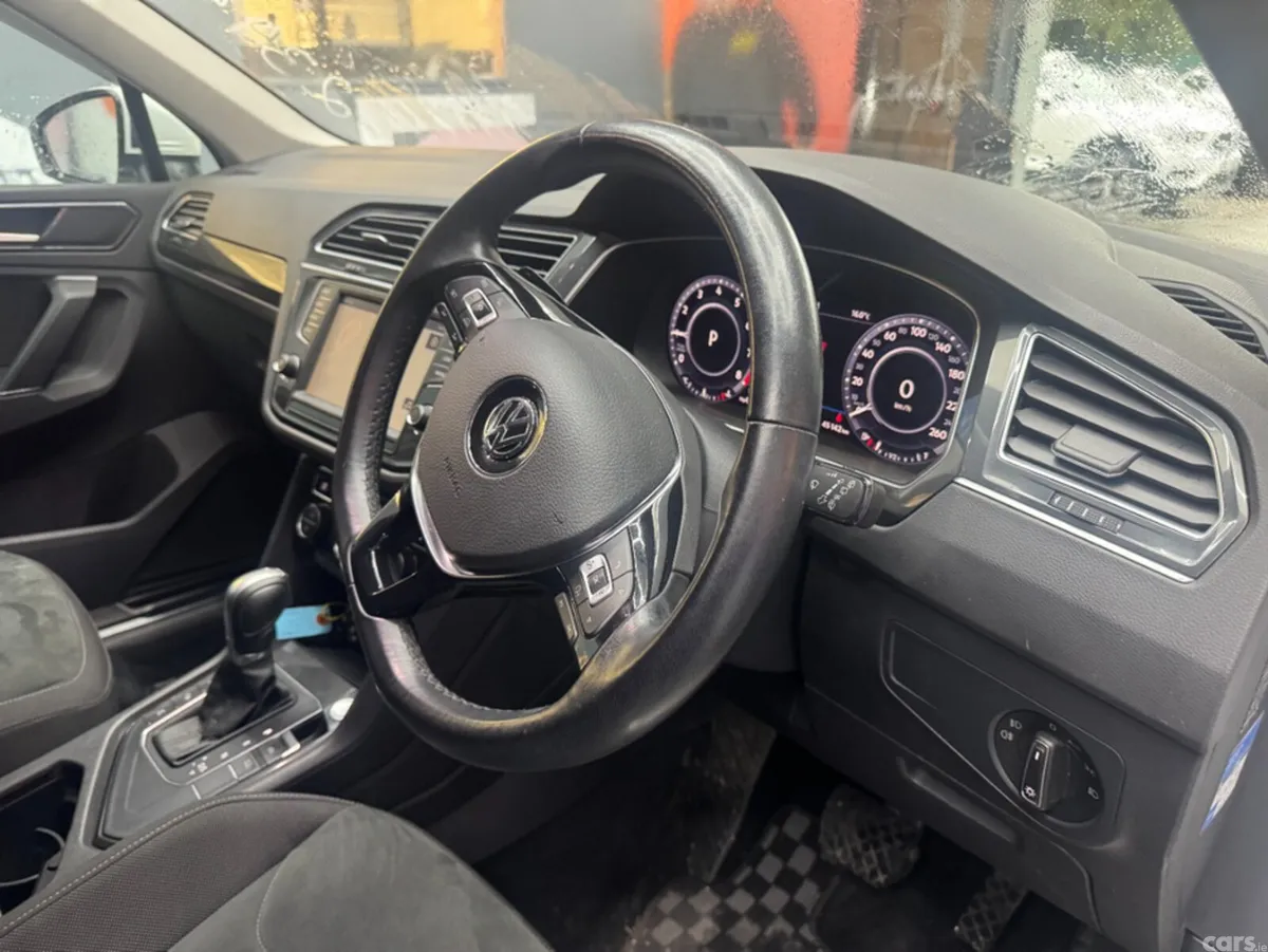Volkswagen Tiguan SUV, Petrol, 2017, White