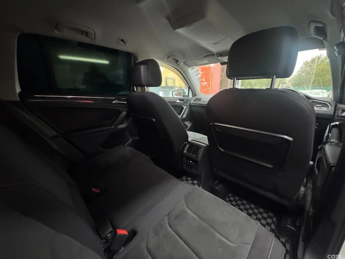 Volkswagen Tiguan SUV, Petrol, 2017, White