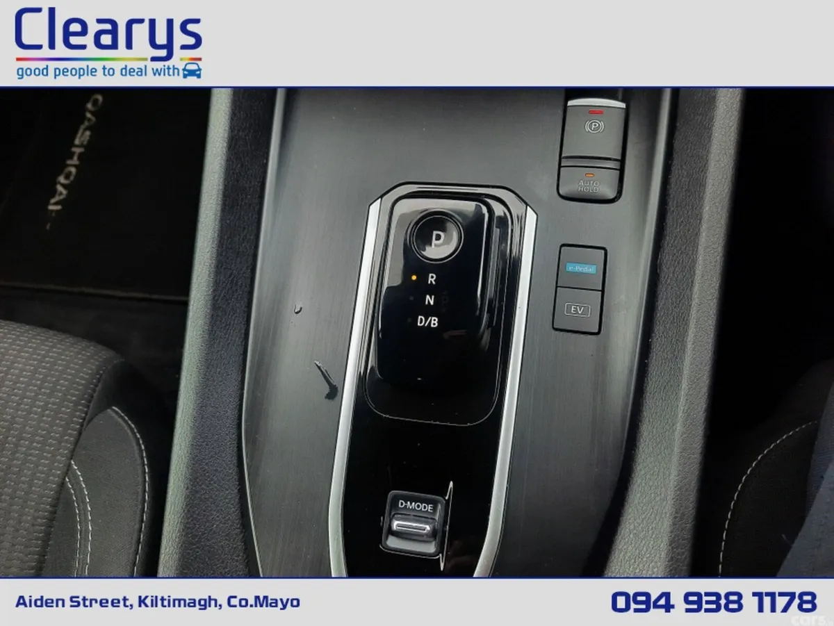 Nissan Qashqai MPV, Petrol, 2024, White
