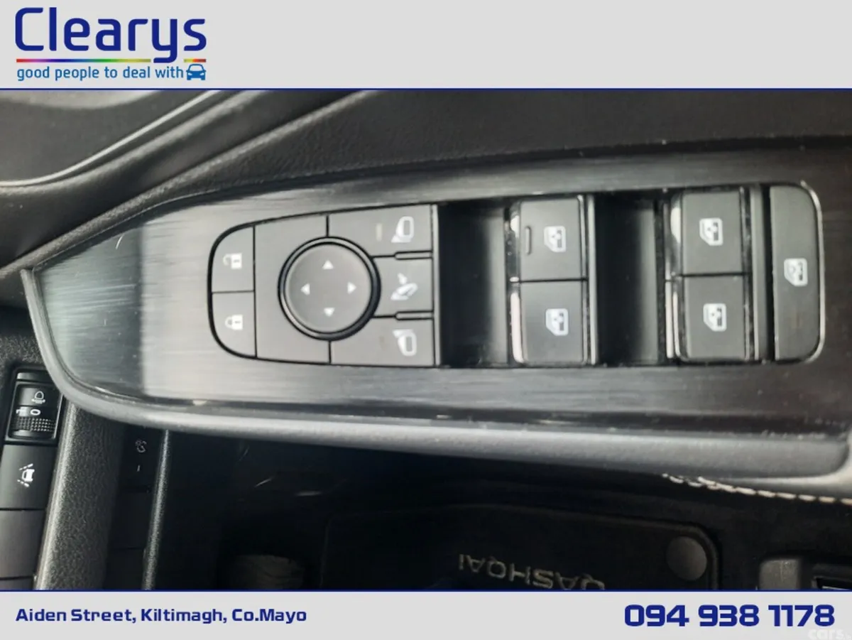 Nissan Qashqai MPV, Petrol, 2024, White