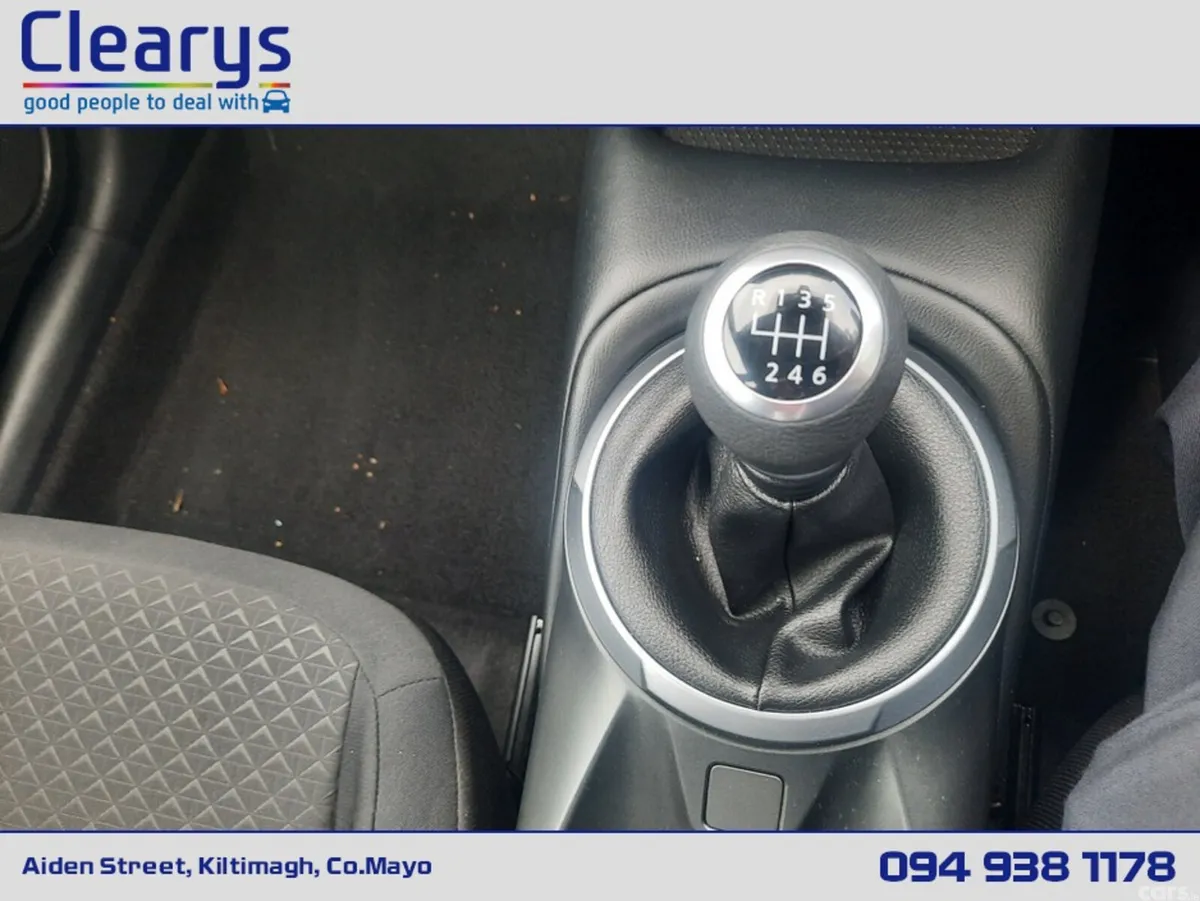 Nissan Juke MPV, Petrol, 2025, White