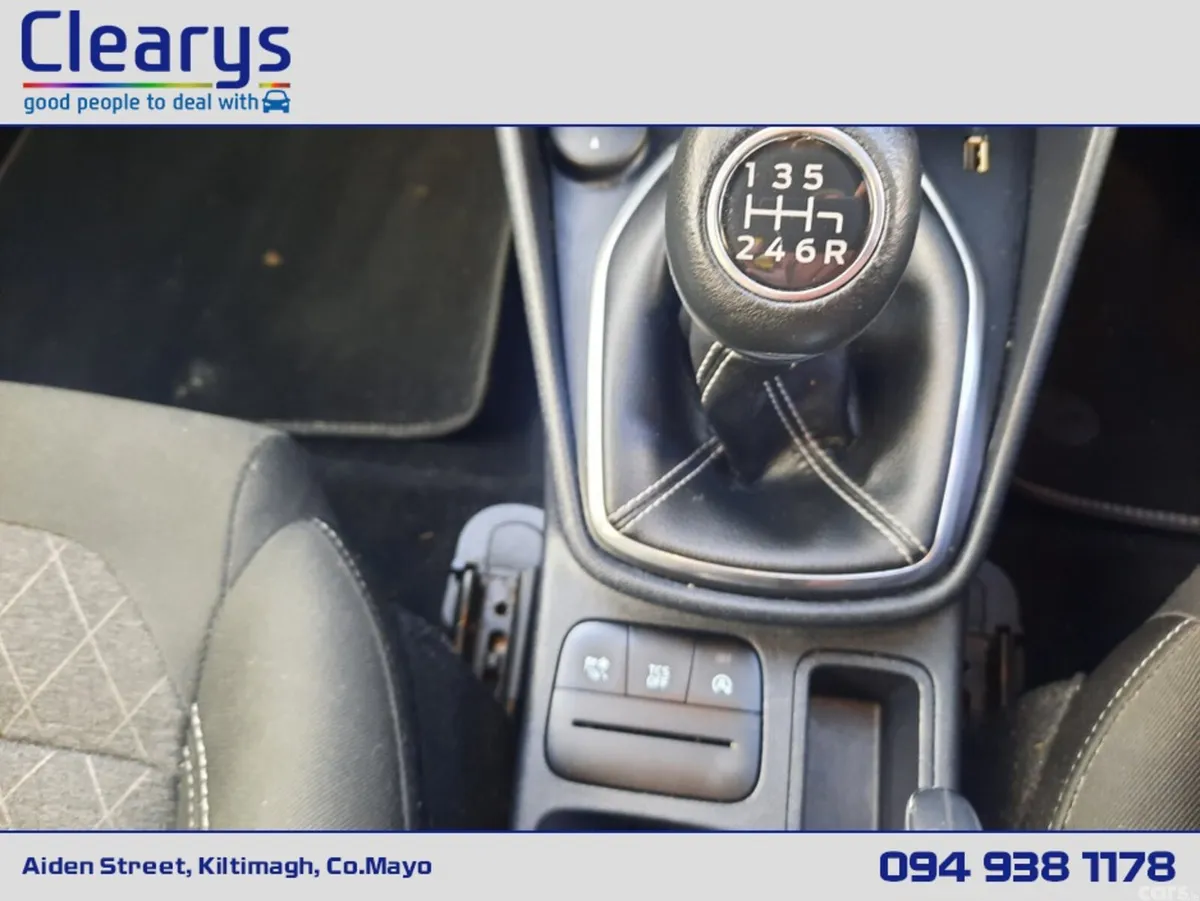 Ford Fiesta Hatchback, Petrol, 2021, White