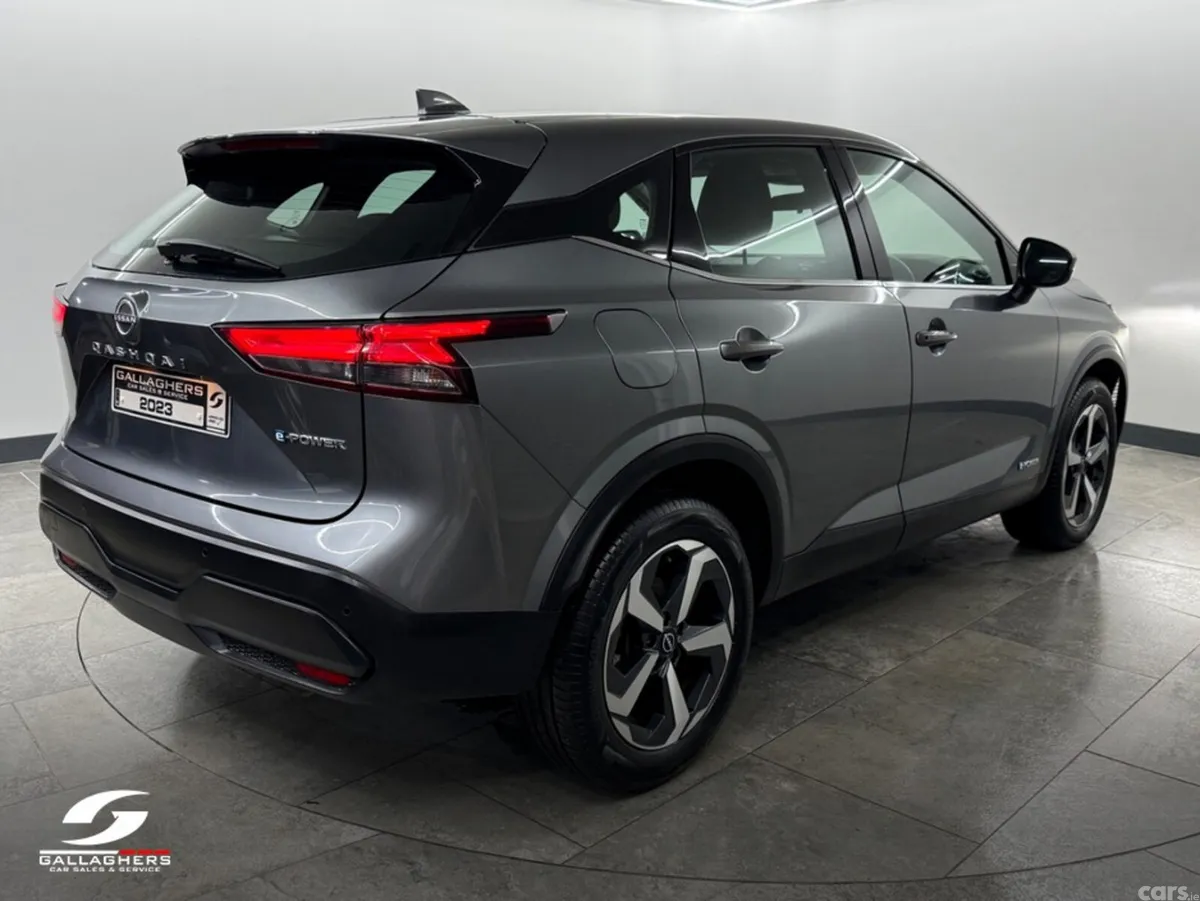 Nissan Qashqai MPV, Petrol Hybrid, 2023, Grey