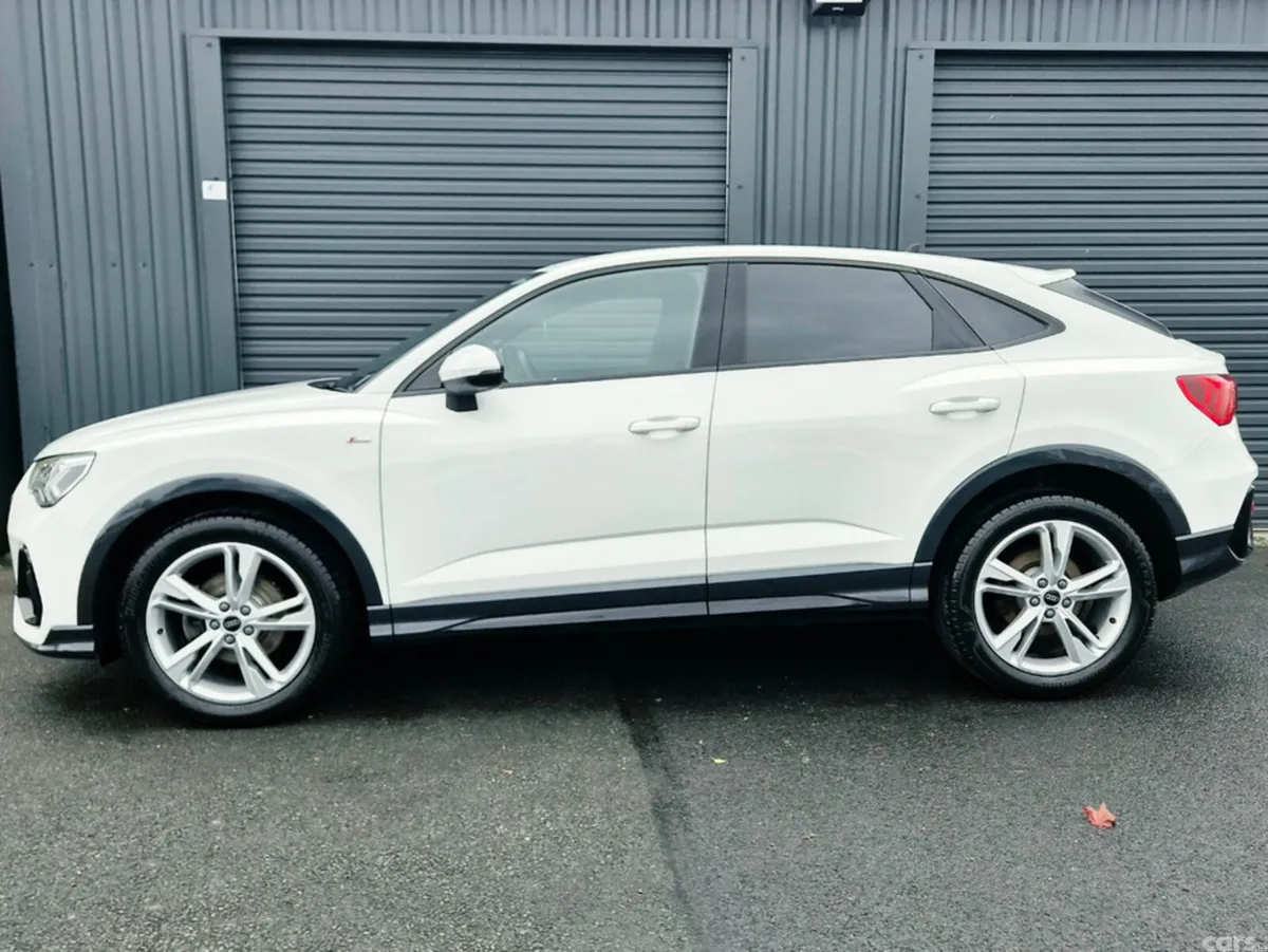 Audi Q3 Hatchback, Diesel, 2022, White