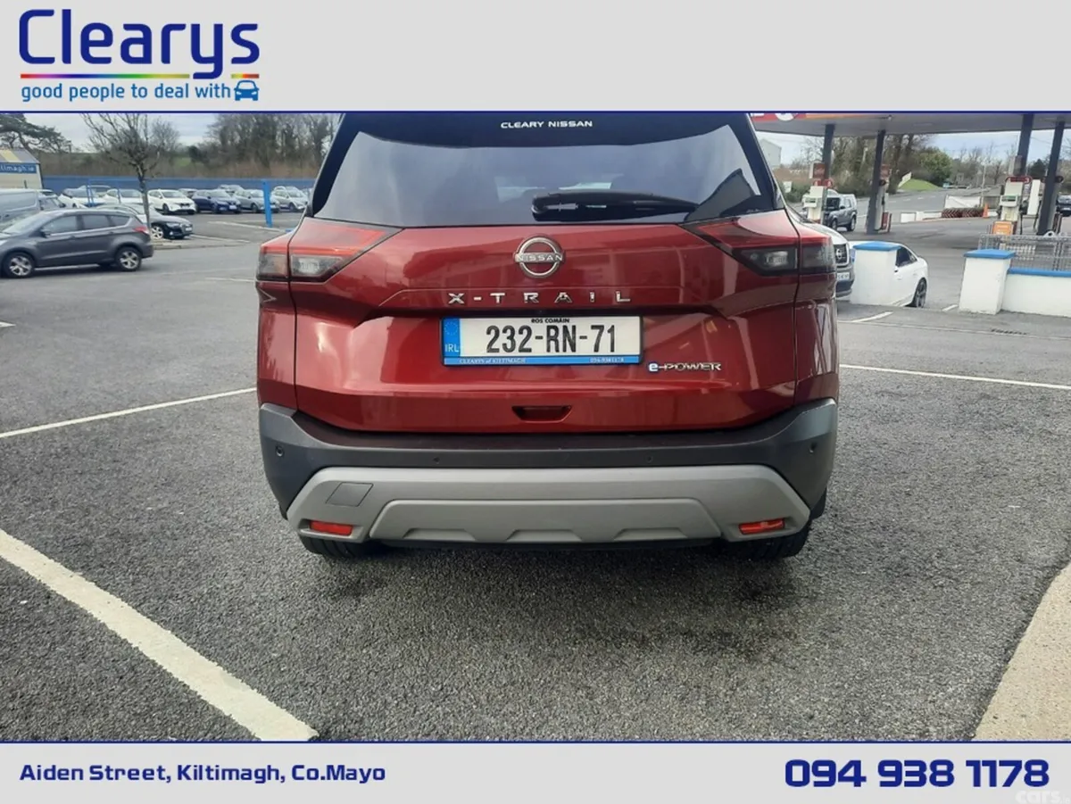 Nissan X-Trail MPV, Petrol Hybrid, 2023, Red