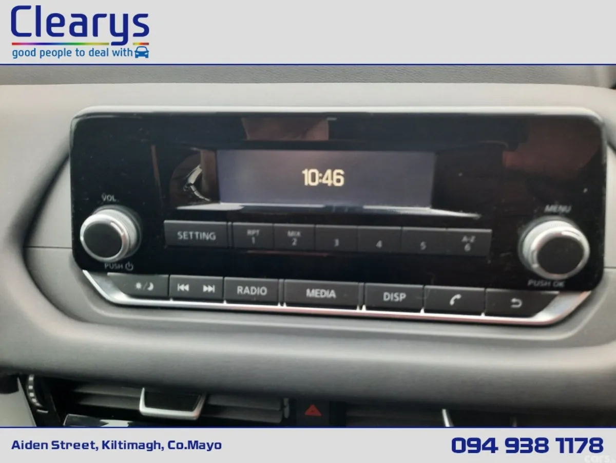 Nissan Qashqai MPV, Petrol Hybrid, 2022, Red