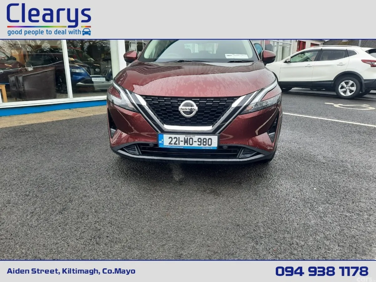 Nissan Qashqai MPV, Petrol Hybrid, 2022, Red