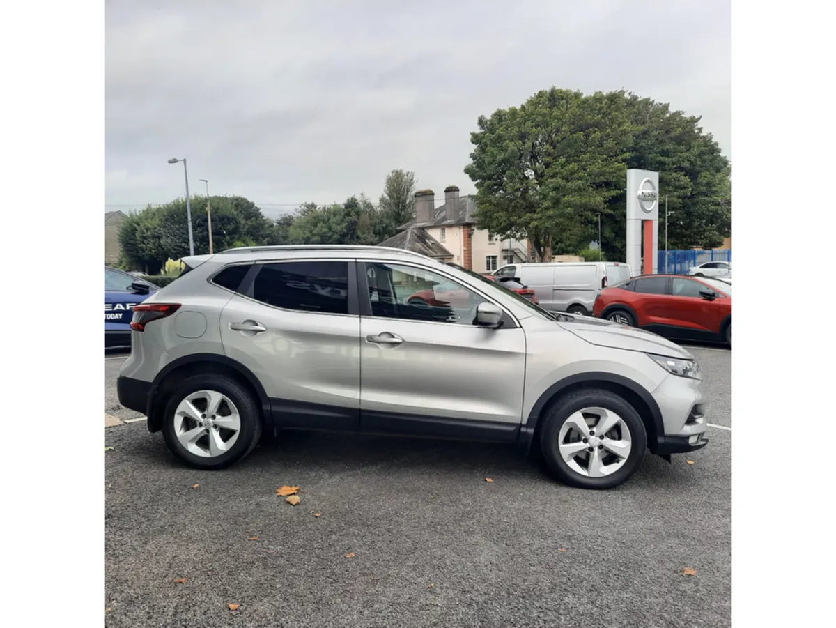 Nissan Qashqai MPV, Diesel, 2020, Grey
