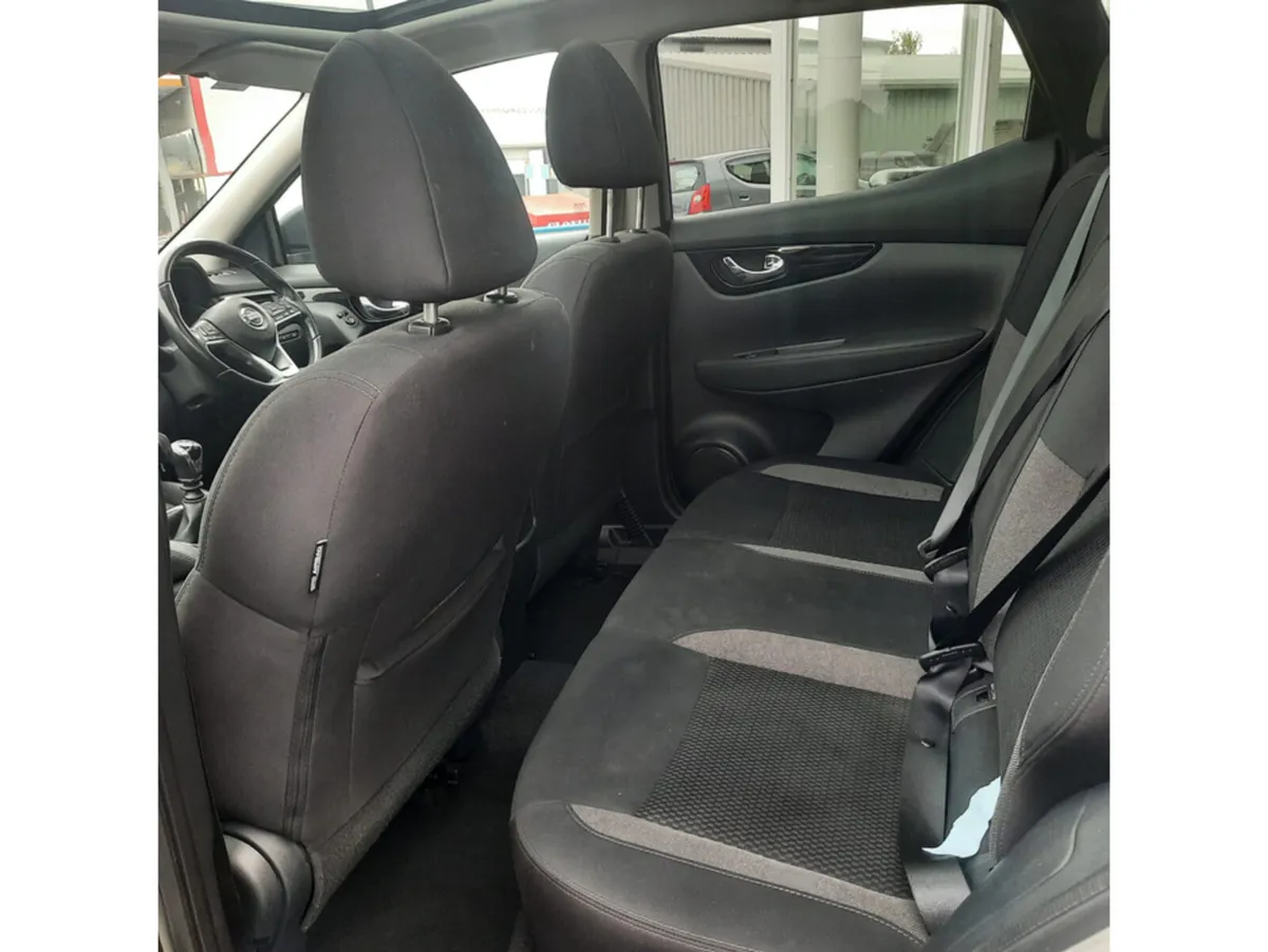 Nissan Qashqai MPV, Diesel, 2020, Grey