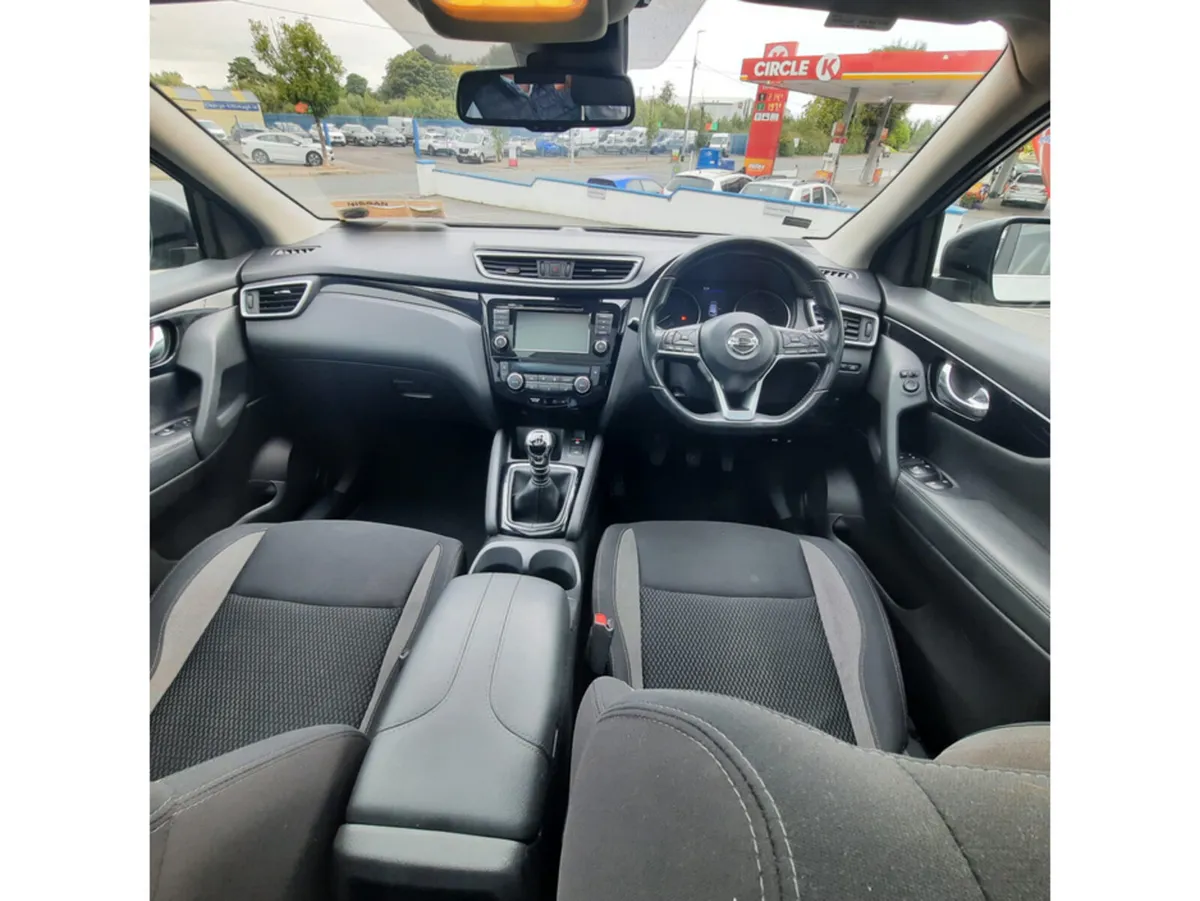 Nissan Qashqai MPV, Diesel, 2020, Grey
