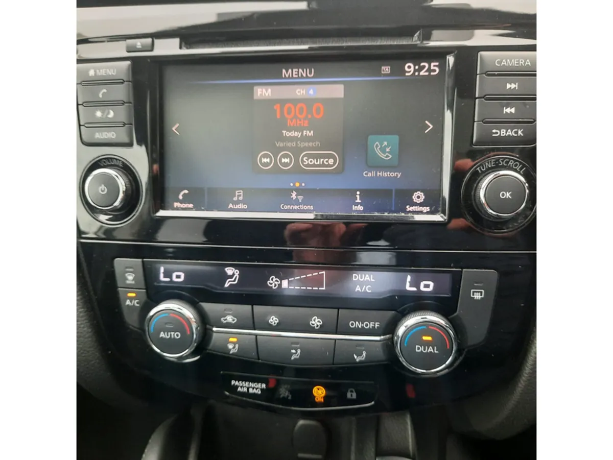 Nissan Qashqai MPV, Diesel, 2020, Grey