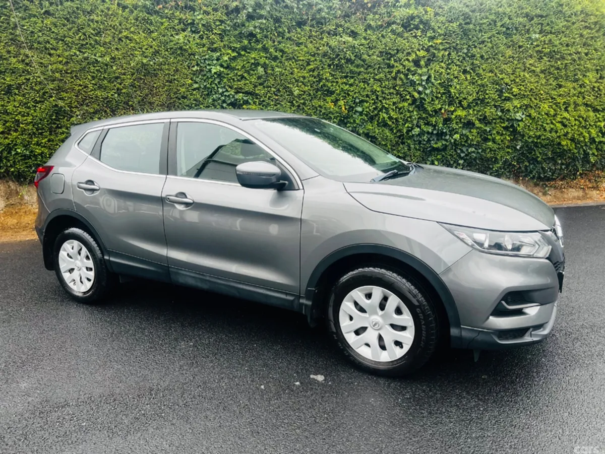 Nissan Qashqai MPV, Petrol, 2018, Grey