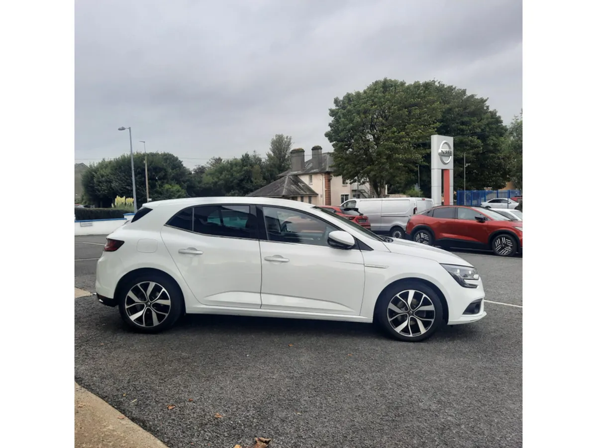 Renault Megane Hatchback, Diesel, 2018, White