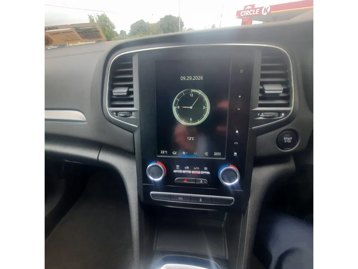 Renault Megane Hatchback, Diesel, 2018, White
