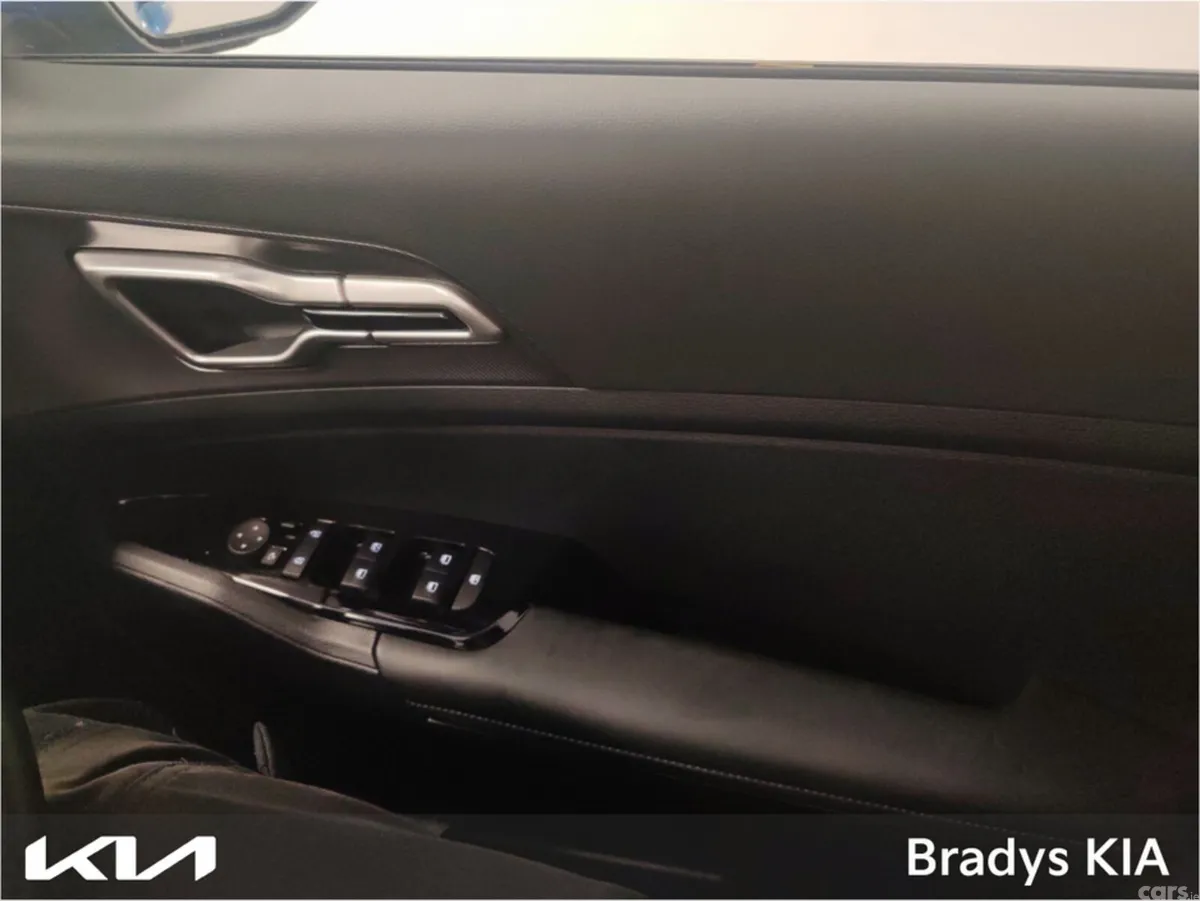 Kia Sportage MPV, Diesel, 2025, Blue