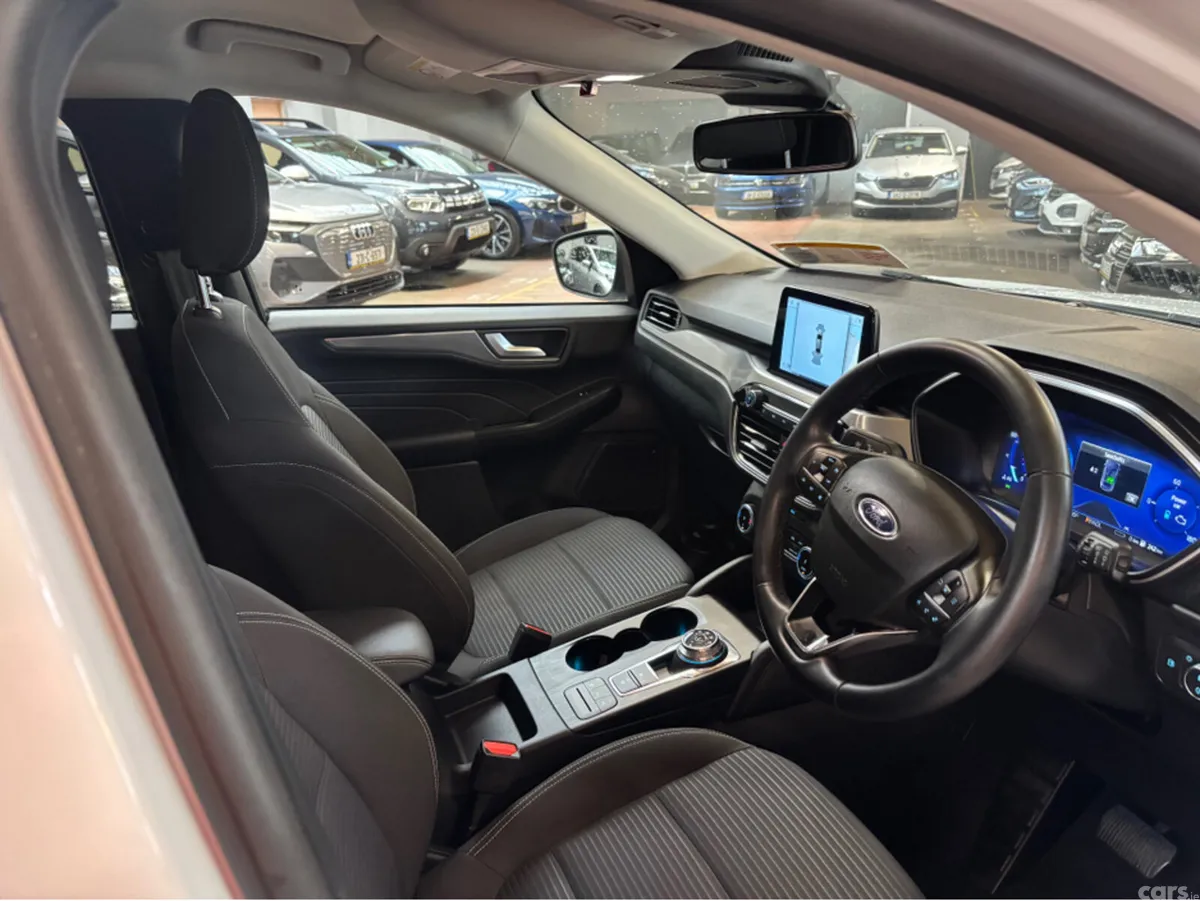 Ford Kuga MPV, Petrol, 2023, White