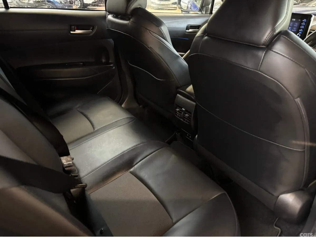 Toyota Corolla Cross Hatchback, Petrol Hybrid, 2024, Blue