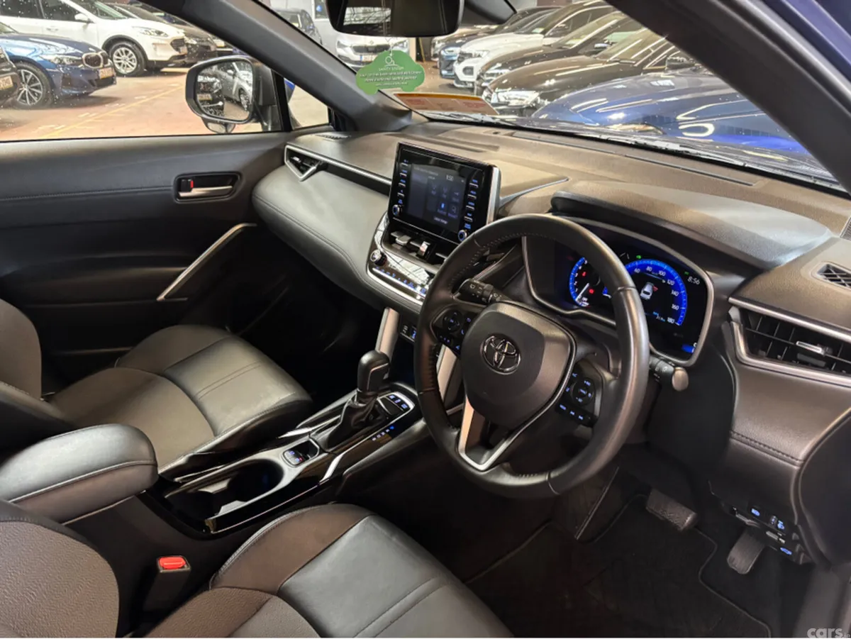 Toyota Corolla Cross Hatchback, Petrol Hybrid, 2024, Blue