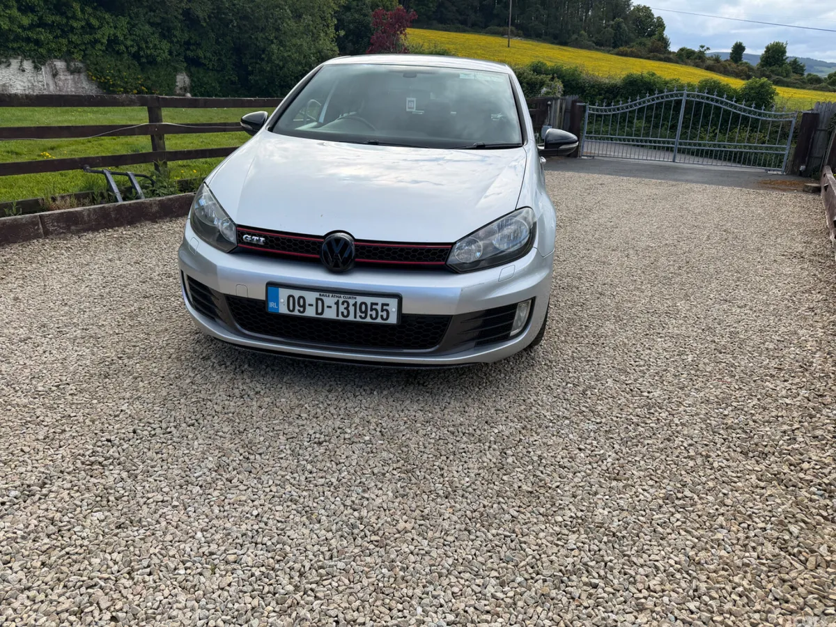 Volkswagen Golf Hatchback, Petrol, 2009, Silver