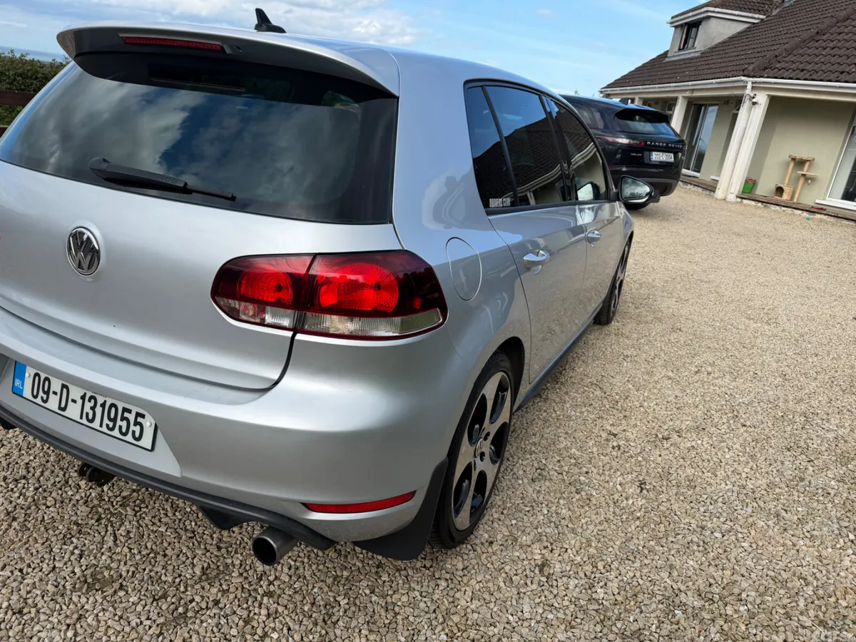 Volkswagen Golf Hatchback, Petrol, 2009, Silver
