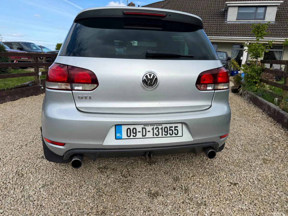 Volkswagen Golf Hatchback, Petrol, 2009, Silver