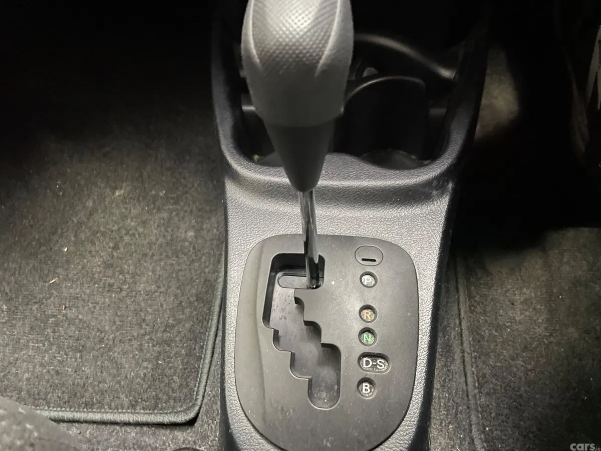 Toyota Vitz Hatchback, Petrol, 2018, Silver